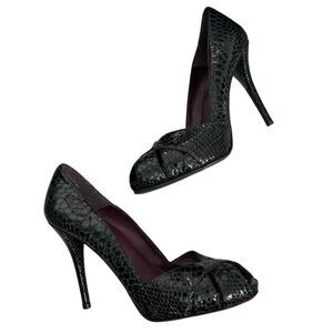 Stuart Weitzman Shoes 8.5 Black Reptile Snake Pumps Heels Peep Toe 8 1/2